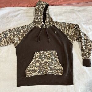 Men’s Ariat sweatshirt
